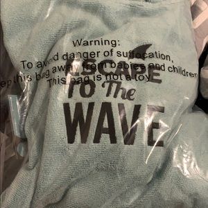 Extra Large Escape the Wave towel jacket